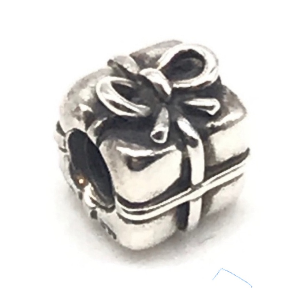 PANDORA Retired Sterling Silver Christmas Gift or Birthday Present charm